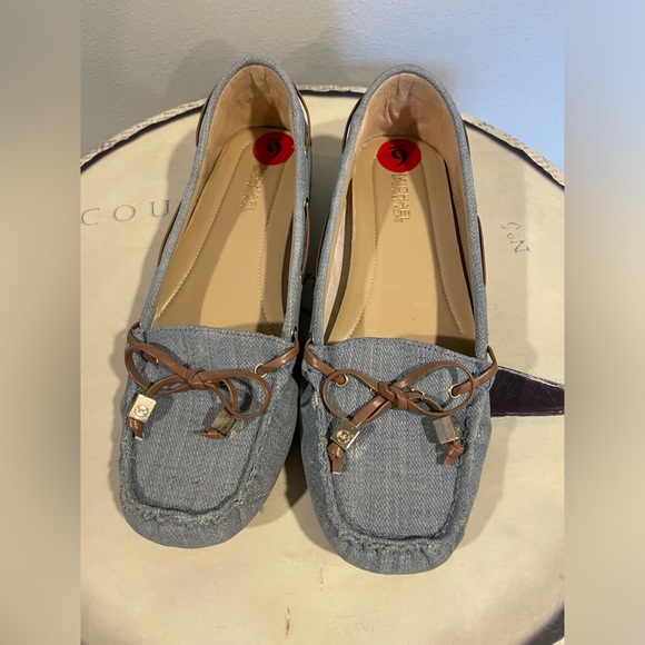 Michael Kors denim loafers size 6 - Picture 3 of 12